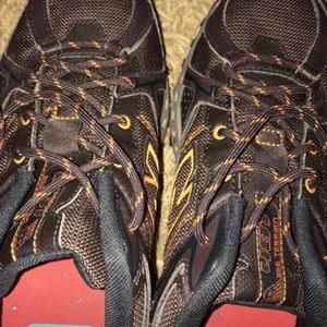 New balance men’s shoes